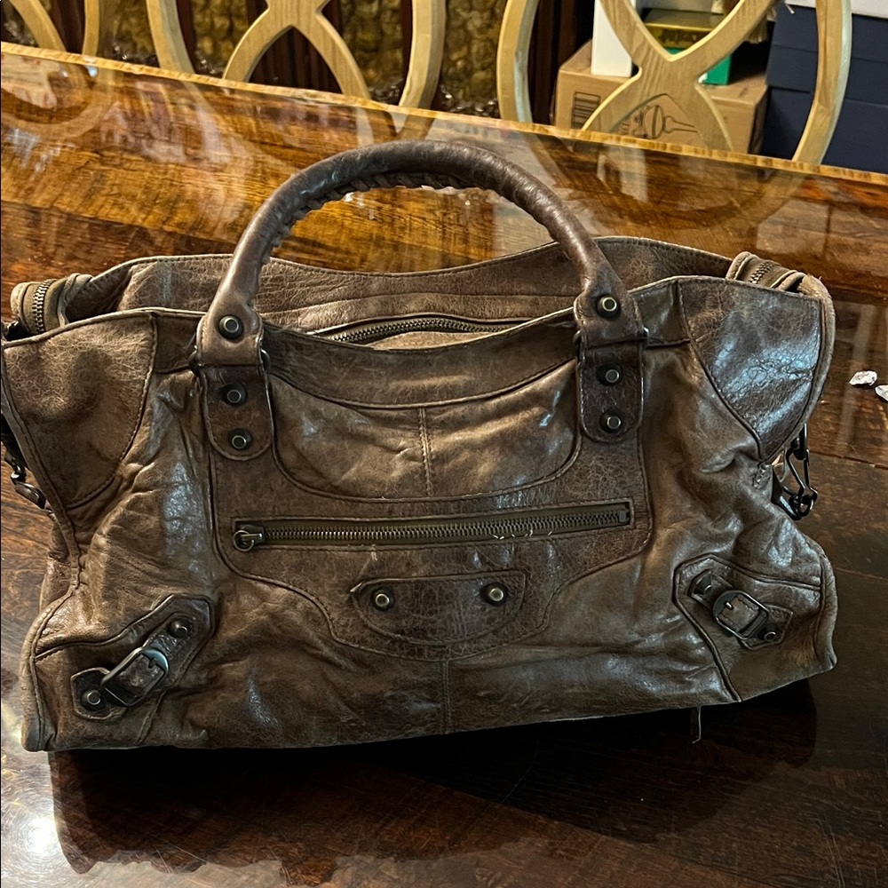 Authentic Vintage  Balenciaga Medium City Bag in Brown Leather